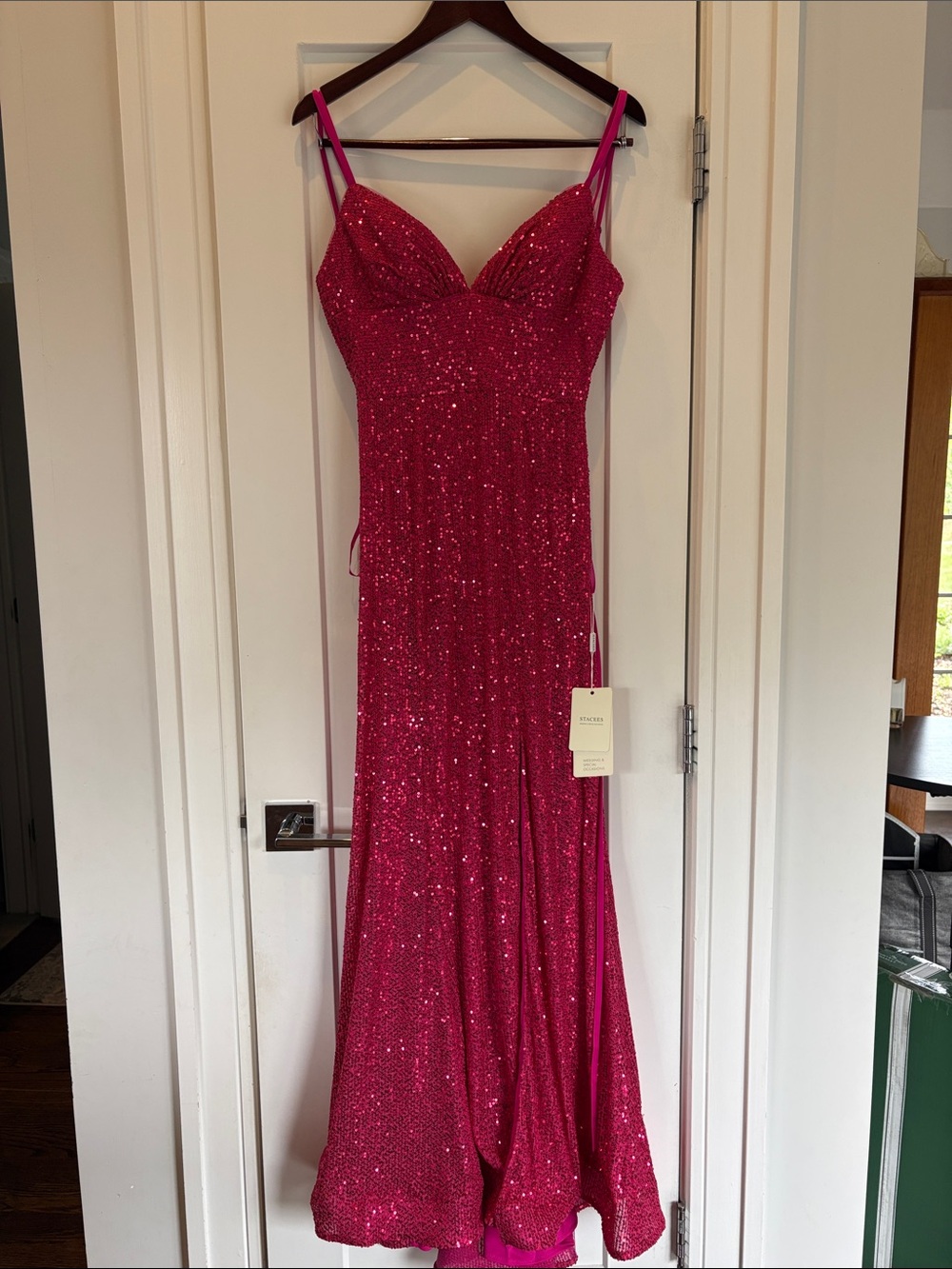 Fuchsia Sequin Spaghetti-Strap Prom Gown size US6